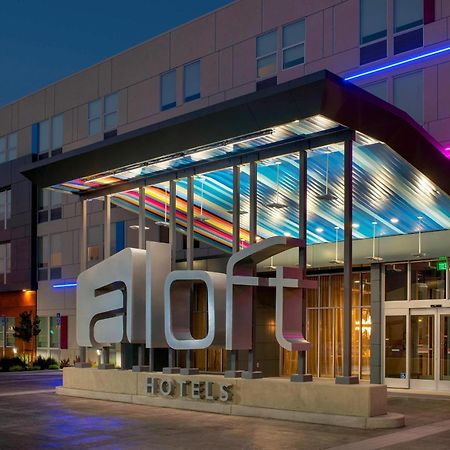 Aloft Indianapolis Downtown Hotel Exterior photo